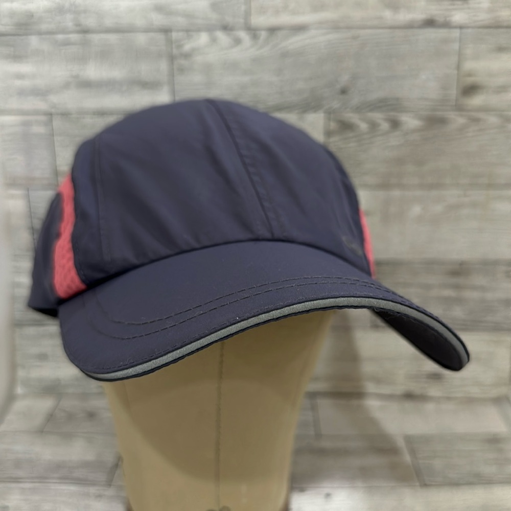 Champion pink gray lightweight fitness running baseball cap hat